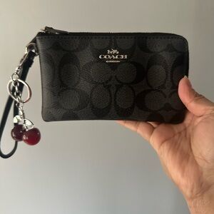 Coach Double Corner Zip Wristlet In Signature Canvas